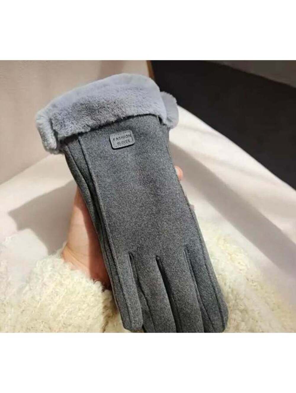 New - Stylish & Comfy Multi-Function Isotoner Style
Winter Gloves - Grey - OS